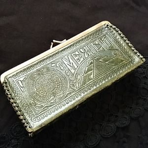 Green embossed vintage leather mexican wallet